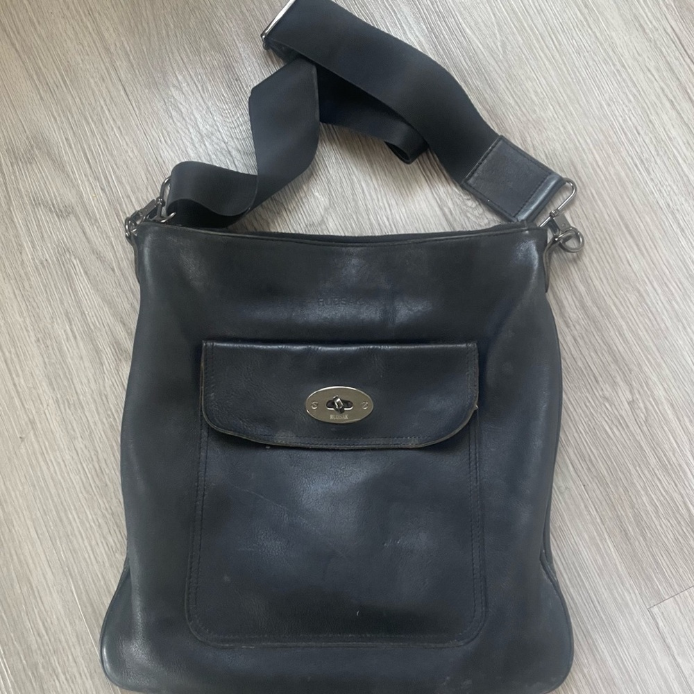 RUDSAK Black Crossbody Bag with Adjustable Strap